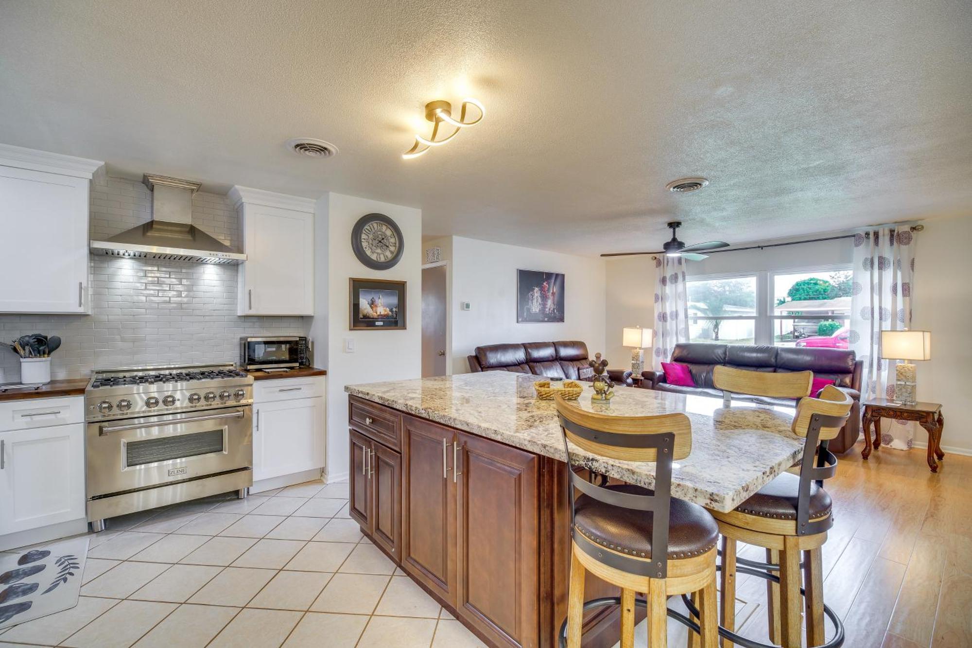 Centrally Located Merritt Island Home Pool, Porch Luaran gambar